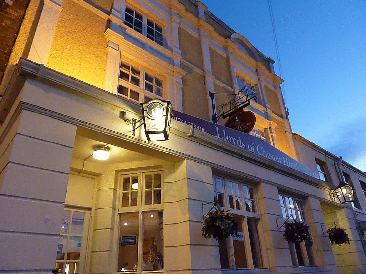 Lloyds Of Chester Exterior foto